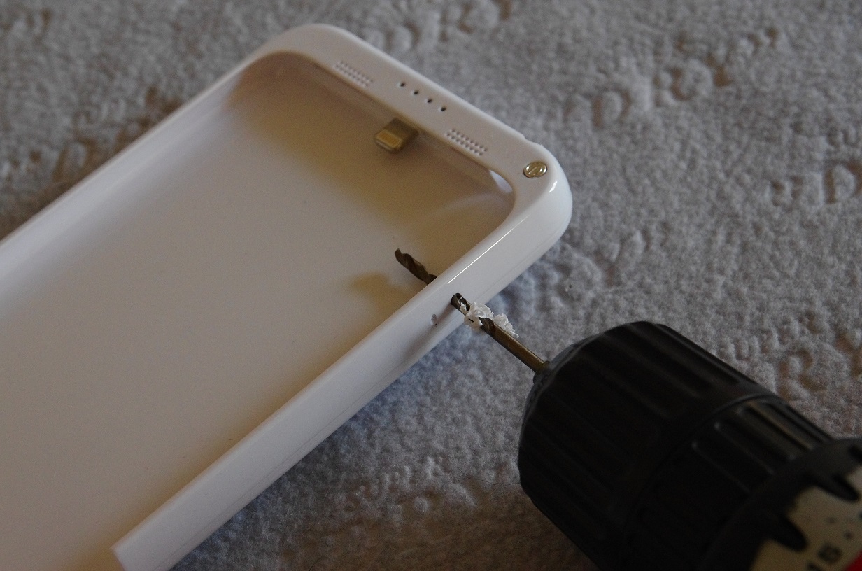 Iphone6plus のケース にストラップをつける 修理改良生活 5269 コジログ