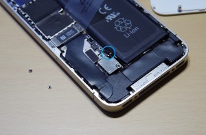 iPhone4S バッテリー端子 部品